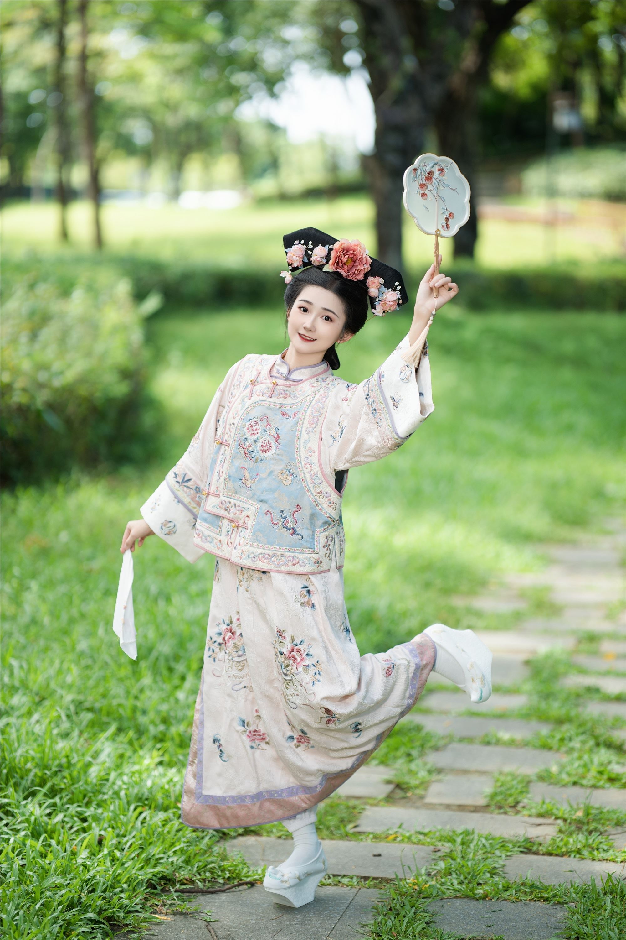 YITUYU艺图语 2025.01.14 活泼的格格 蛋糕的蛋蛋